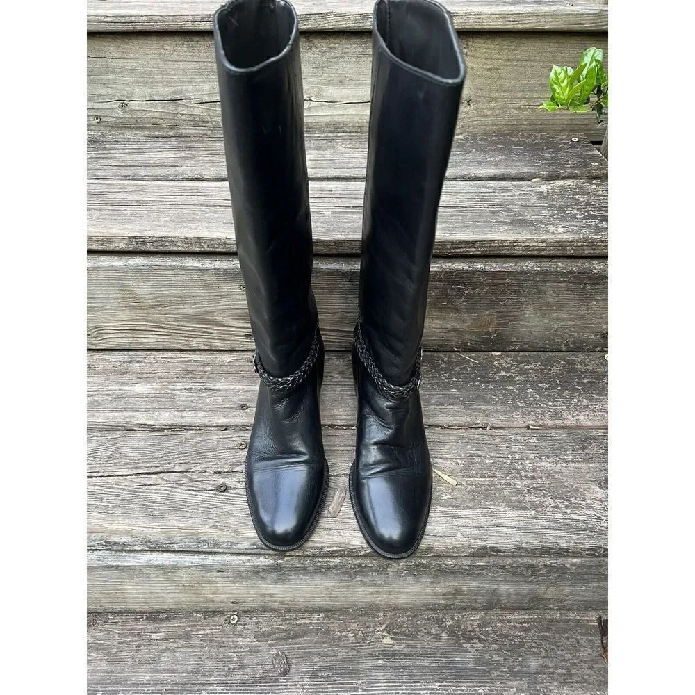 Attractive UNNISA Black Leather 16